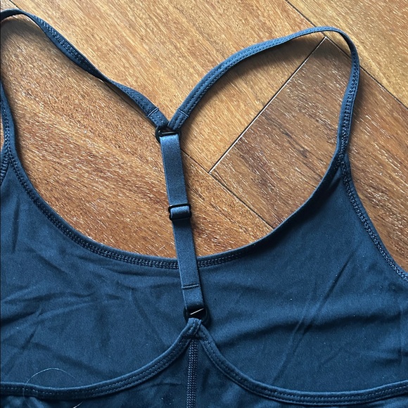 Nike Women's Black Tank Top with Adjustable Racer Back -NWT - Picture 6 of 9
